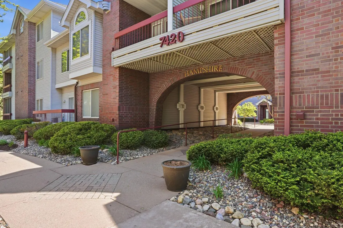 7420 Edinborough WAY #6314, Edina, MN 55435