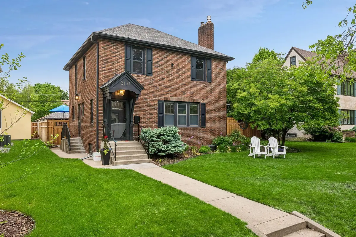 2131 Juno AVE, Saint Paul, MN 55116