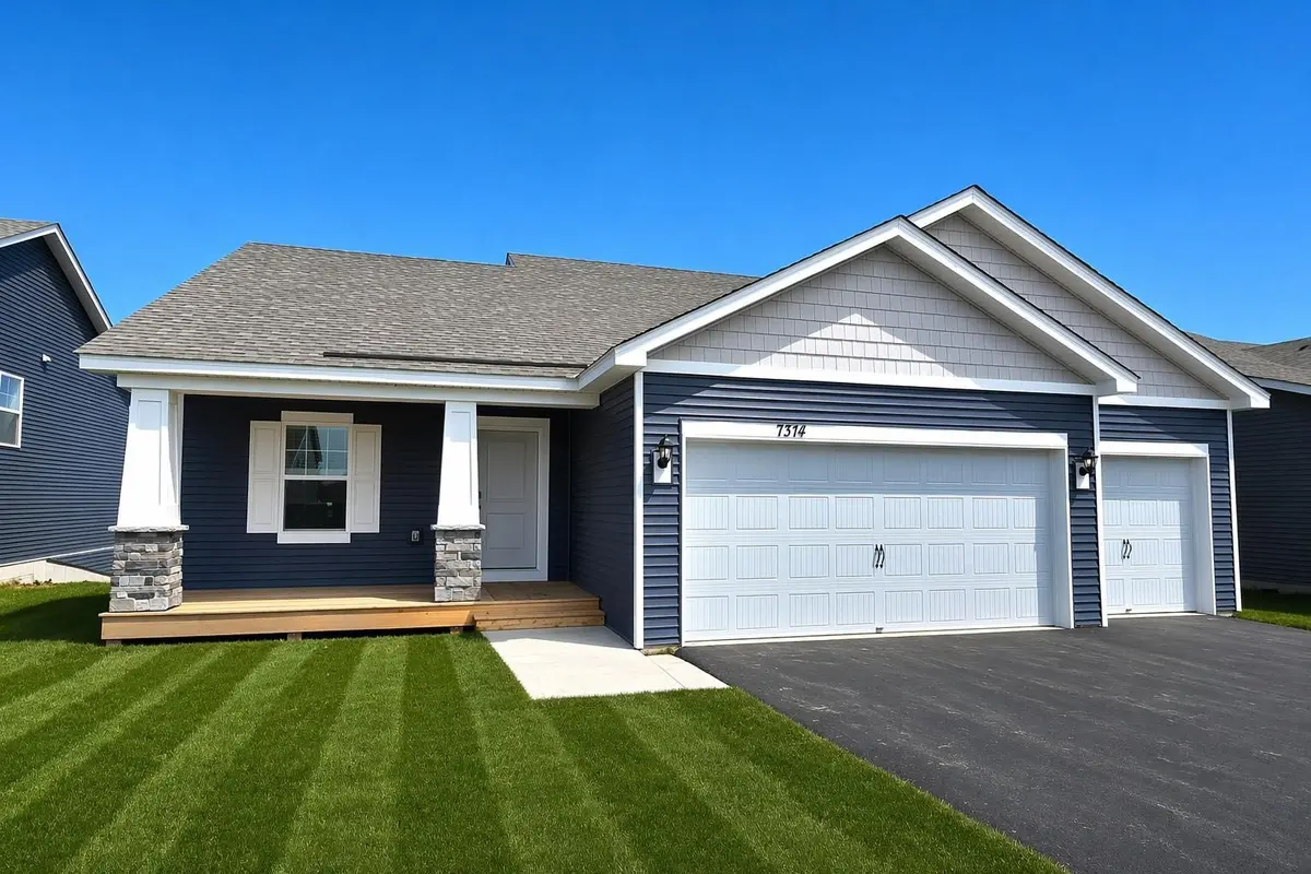 7374 Imperial WAY, Elko New Market, MN 55020