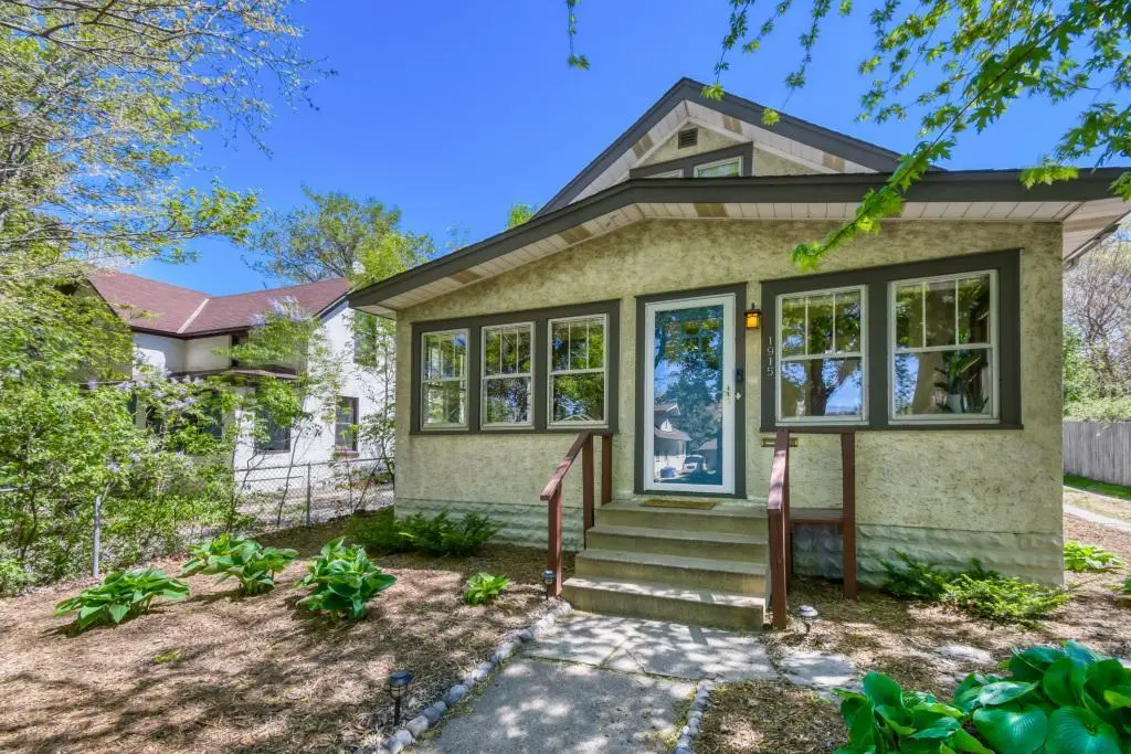 1915 3rd ST NE, Minneapolis, MN 55418