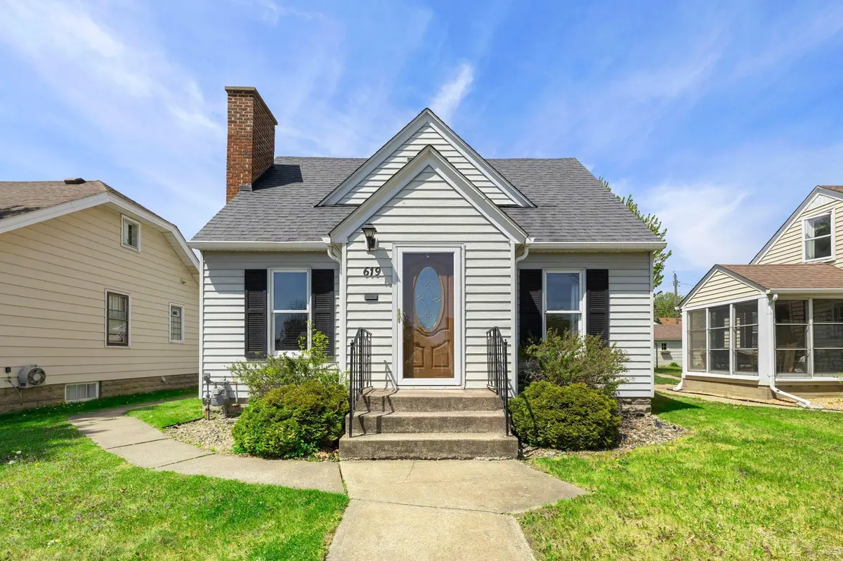619 12th AVE N, South Saint Paul, MN 55075