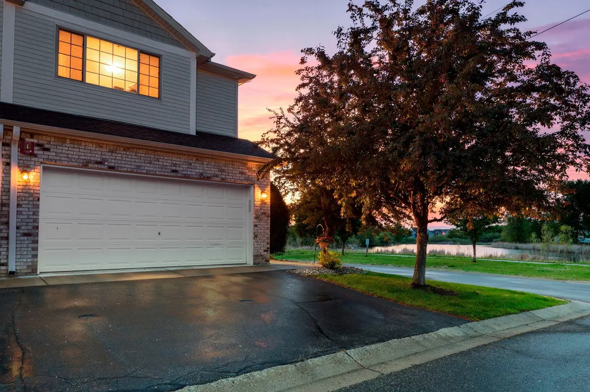 155 Stallion LN, Circle Pines, MN 55014