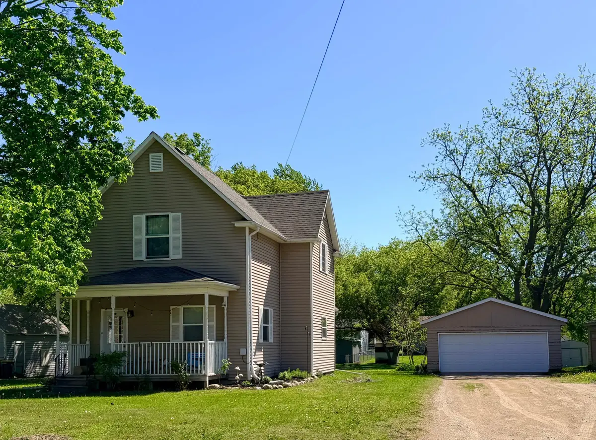 831 S 4th AVE, Albert Lea, MN 56007