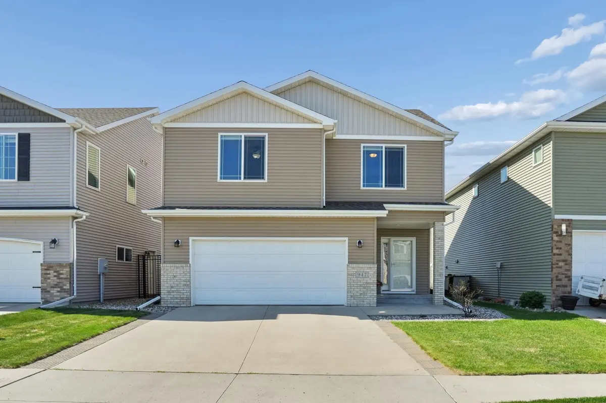 947 30th AVE W, West Fargo, ND 58078