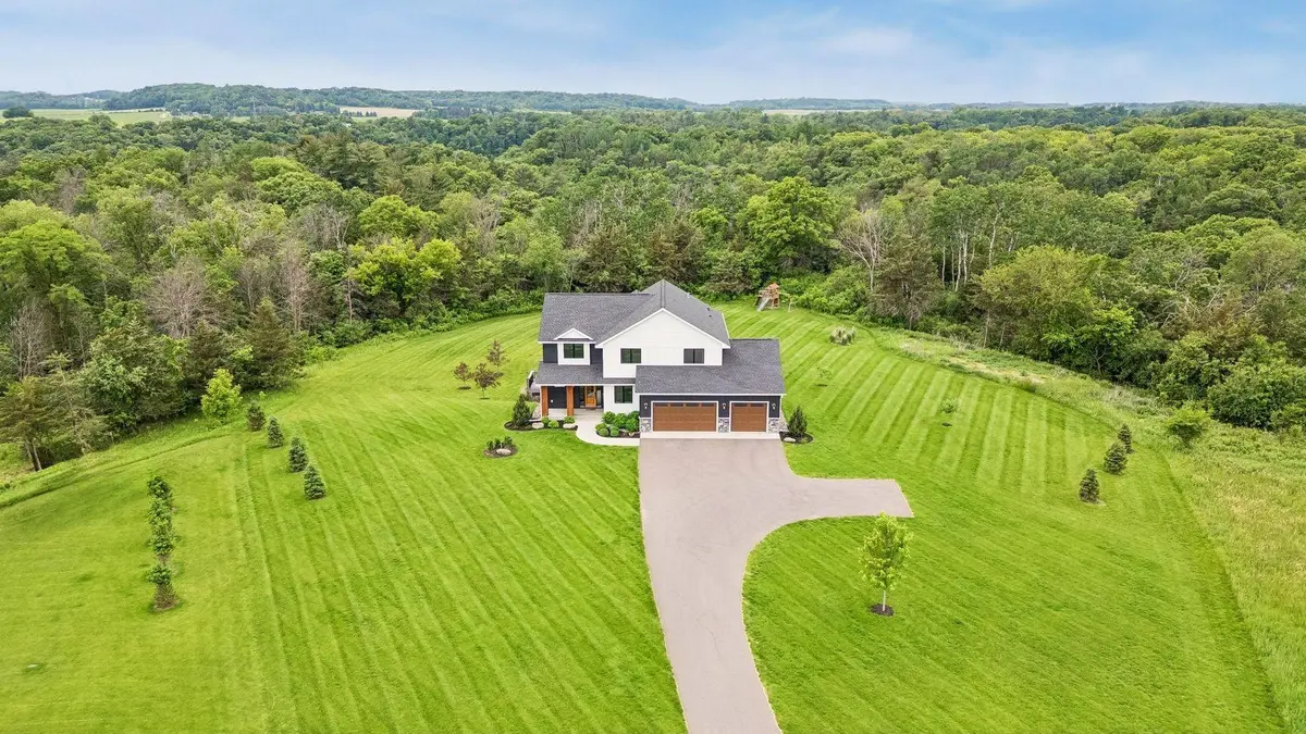 W11053 817th AVE, River Falls, WI 54022
