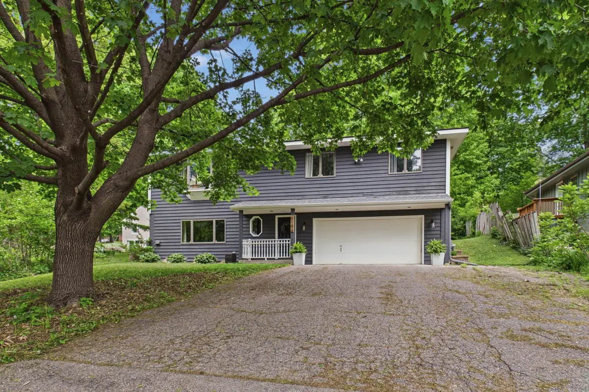 6186 Ridgewood RD, Mound, MN 55364