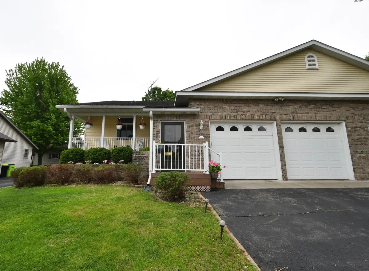 1001 W 6th ST, Zumbrota, MN 55992