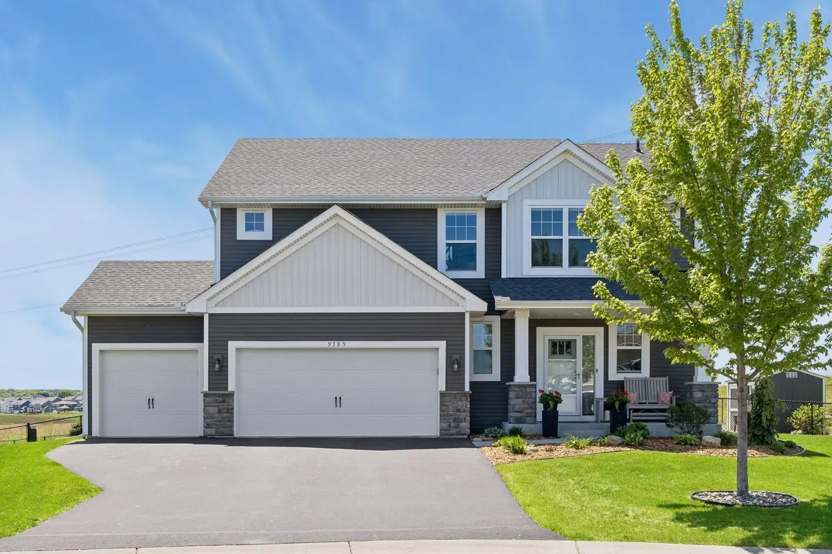 9789 Glacial Valley Bay, Woodbury, MN 55129