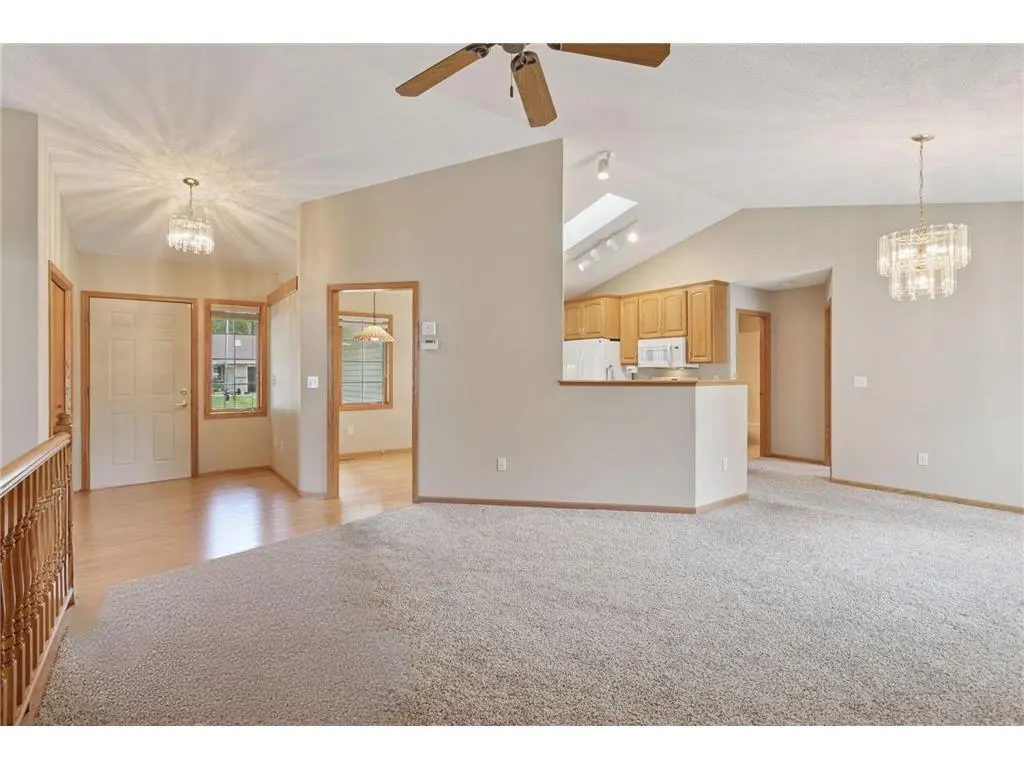 10025 Northwood LN N, Brooklyn Park, MN 55443