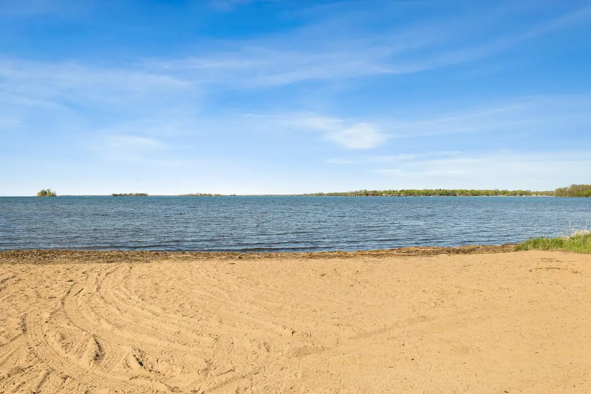 40196 Tomahawk Drive, Wahkon, MN 56386