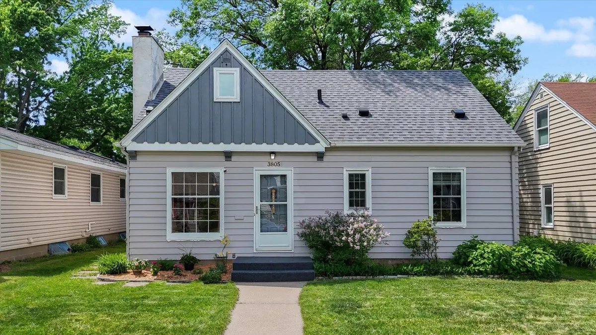 3805 Zenith AVE N, Robbinsdale, MN 55422