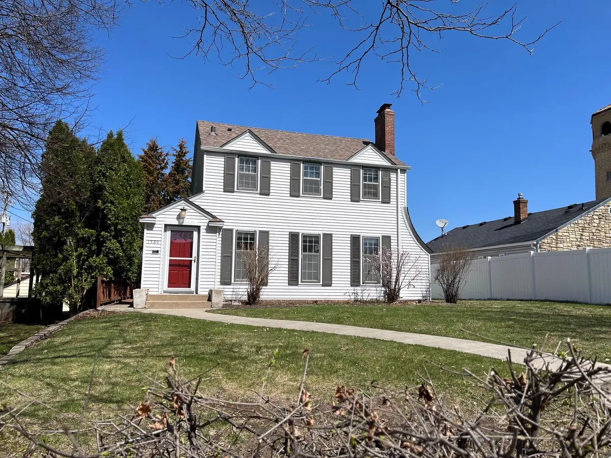 1589 Hillcrest AVE, Saint Paul, MN 55116