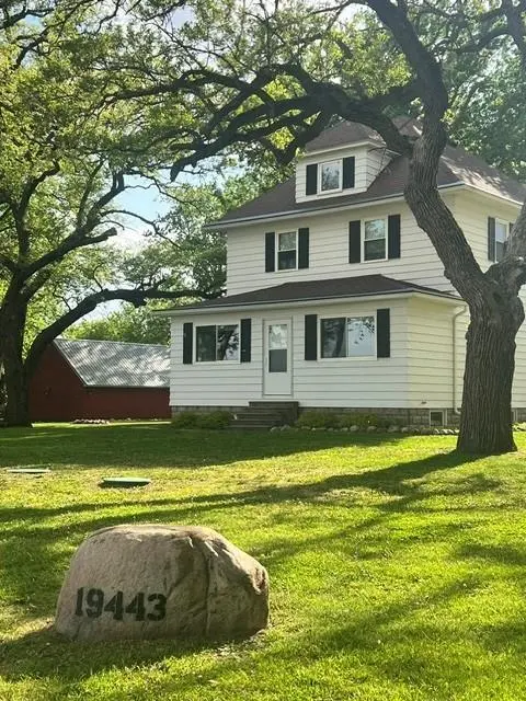 19443 560th AVE, Austin, MN 55912
