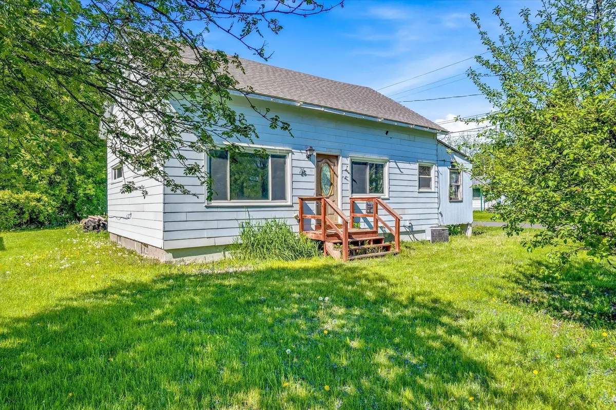 25 W 7th ST, Rush City, MN 55069