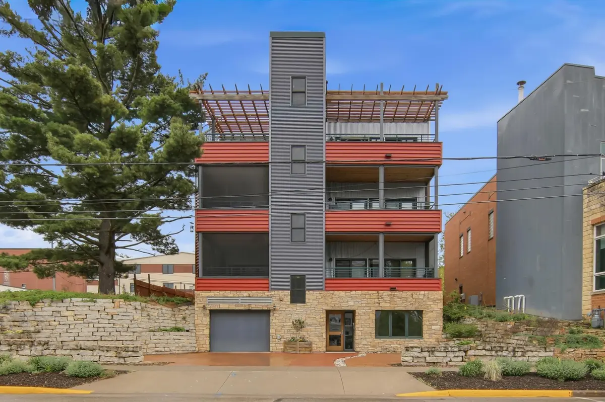 720 1st ST #1N, Hudson, WI 54016