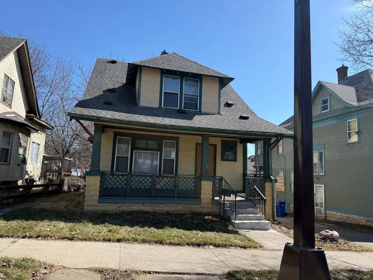1038 Edgerton ST, Saint Paul, MN 55130