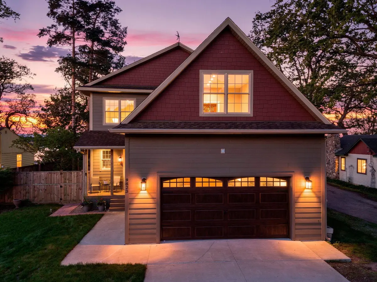 9823 103rd ST NW, Annandale, MN 55302