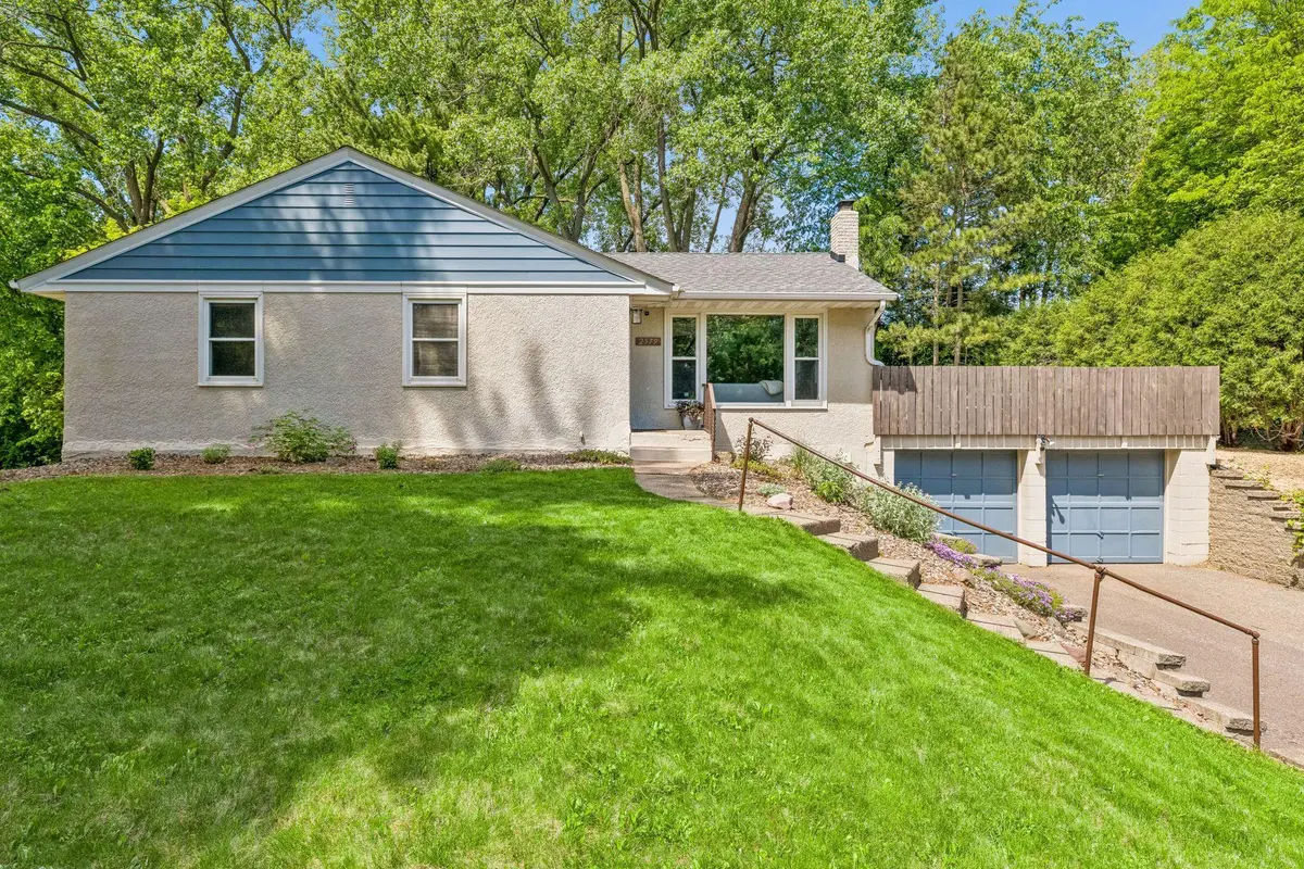 2579 Cypress ST, Maplewood, MN 55109