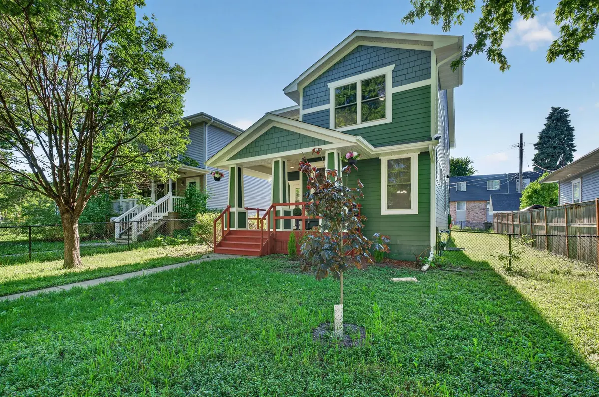 2525 James AVE N, Minneapolis, MN 55411