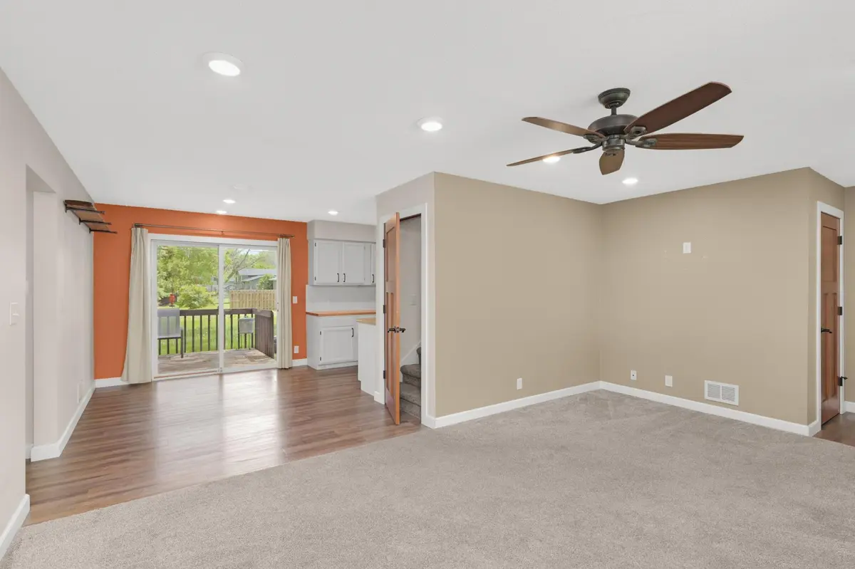 405 1st AVE SE, New Prague, MN 56071