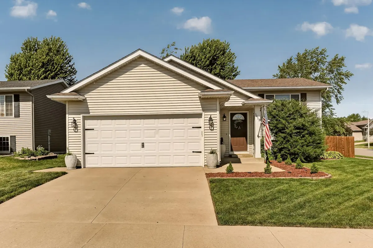 5413 Kingston PL NW, Rochester, MN 55901