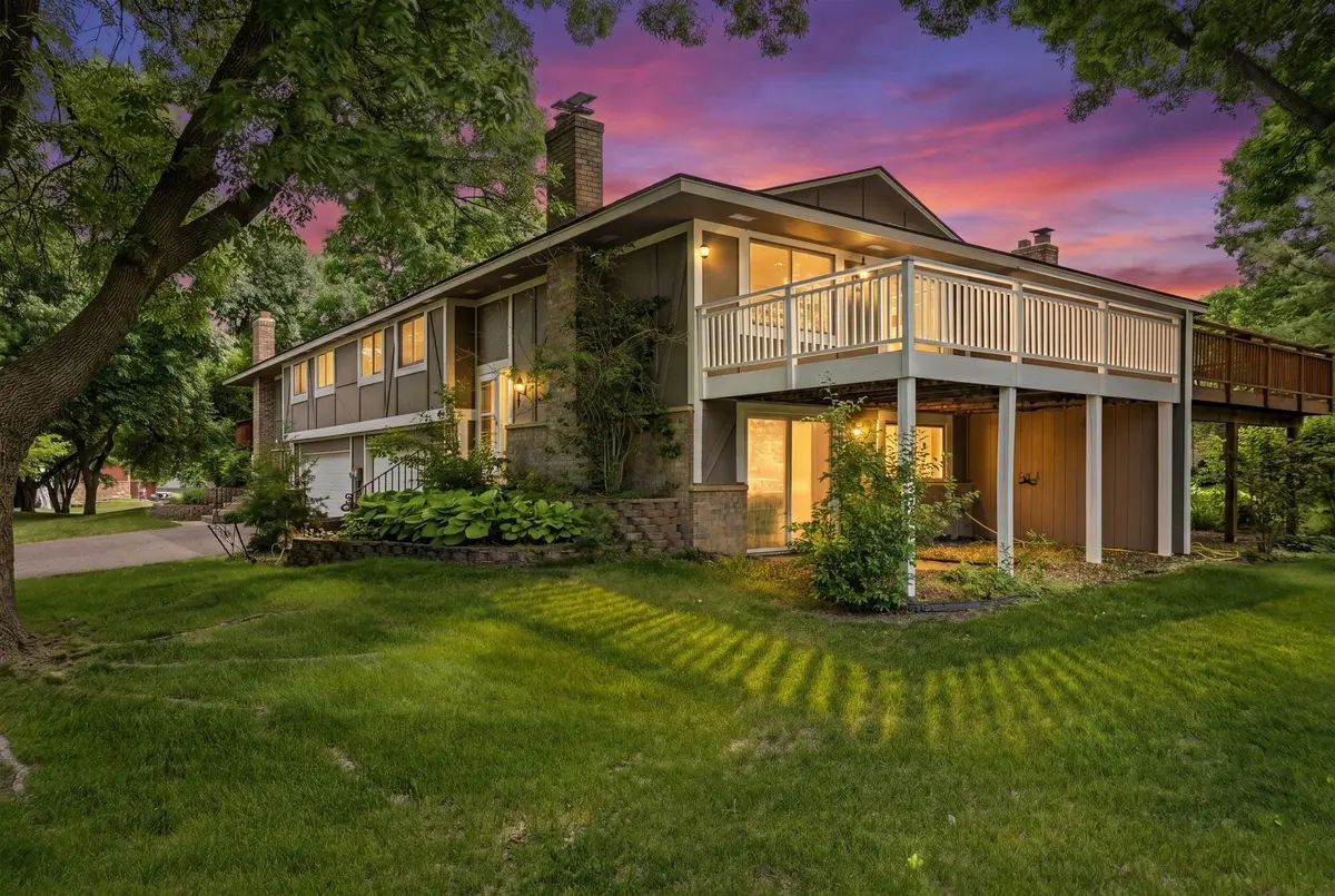 7522 Zinnia WAY, Maple Grove, MN 55311
