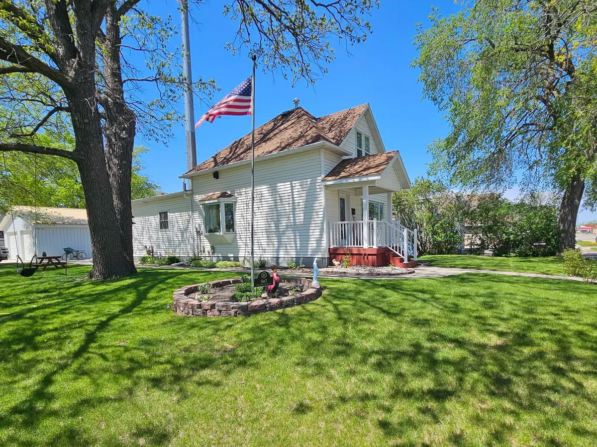 507 Atlantic AVE, Thief River Falls, MN 56701