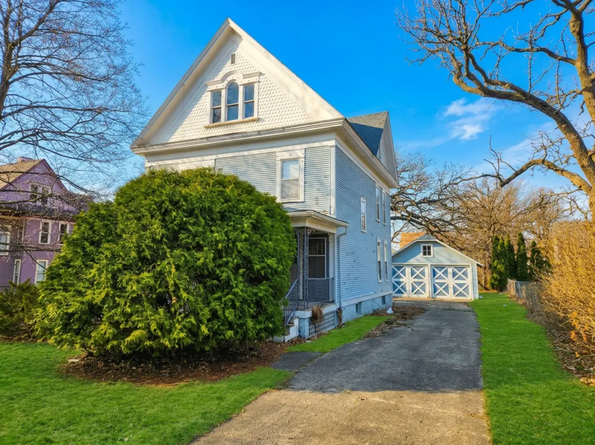 314 E Broadway ST, Owatonna, MN 55060