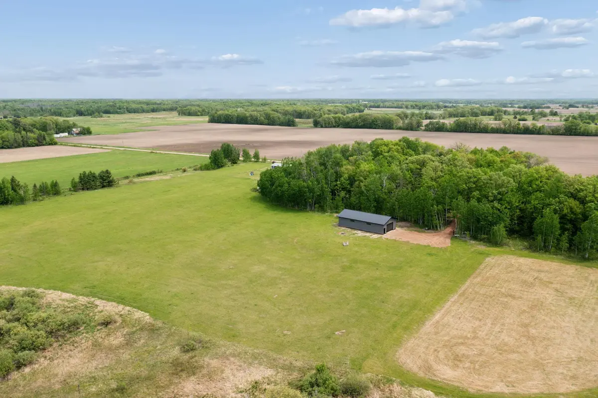 12271 Auburn RD, Grasston, MN 55030