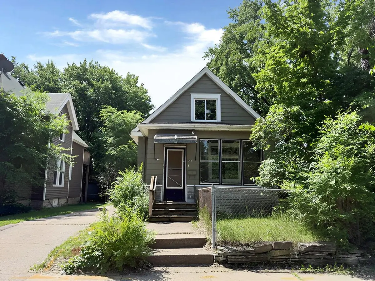 350 Jenks AVE, Saint Paul, MN 55130