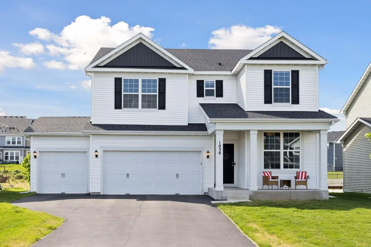 1038 Siesta DR, Woodbury, MN 55129