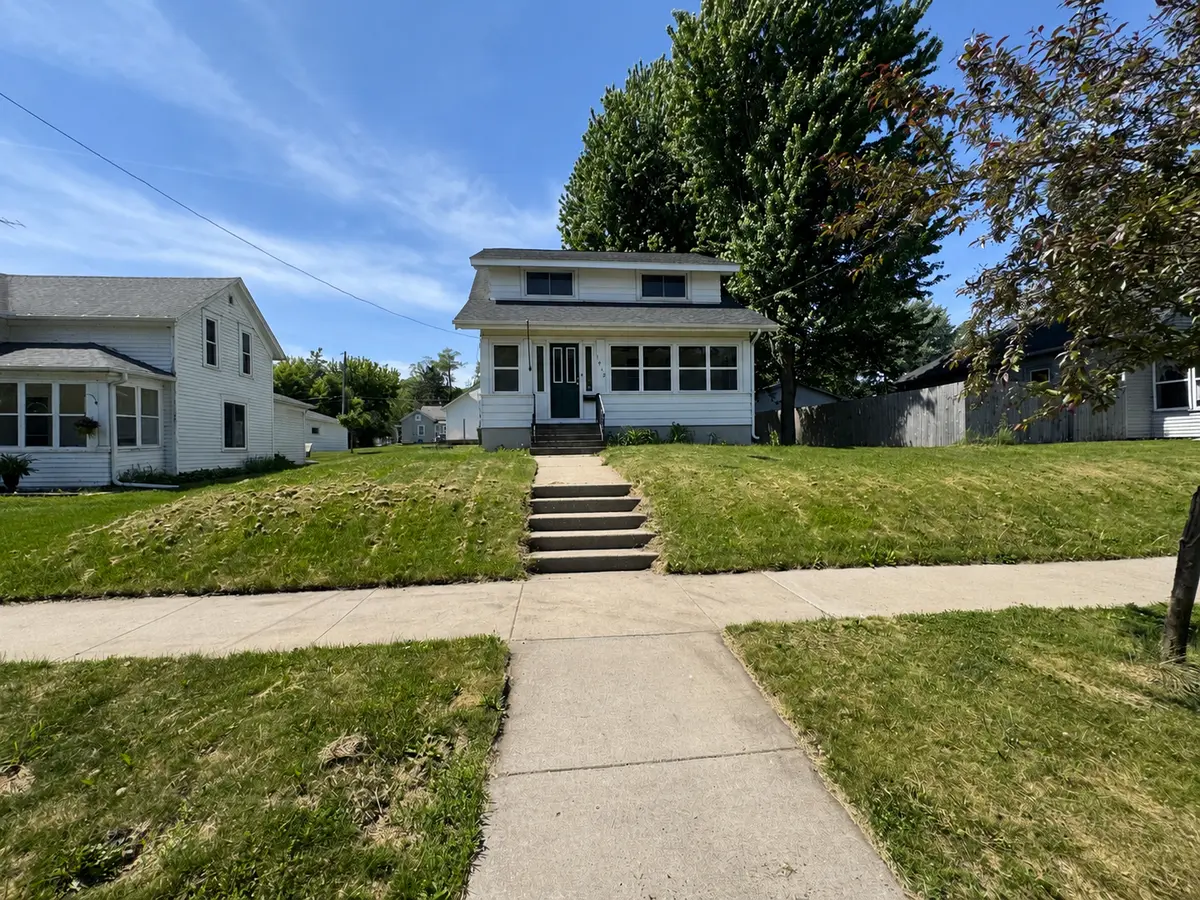 1412 S Park ST, Red Wing, MN 55066