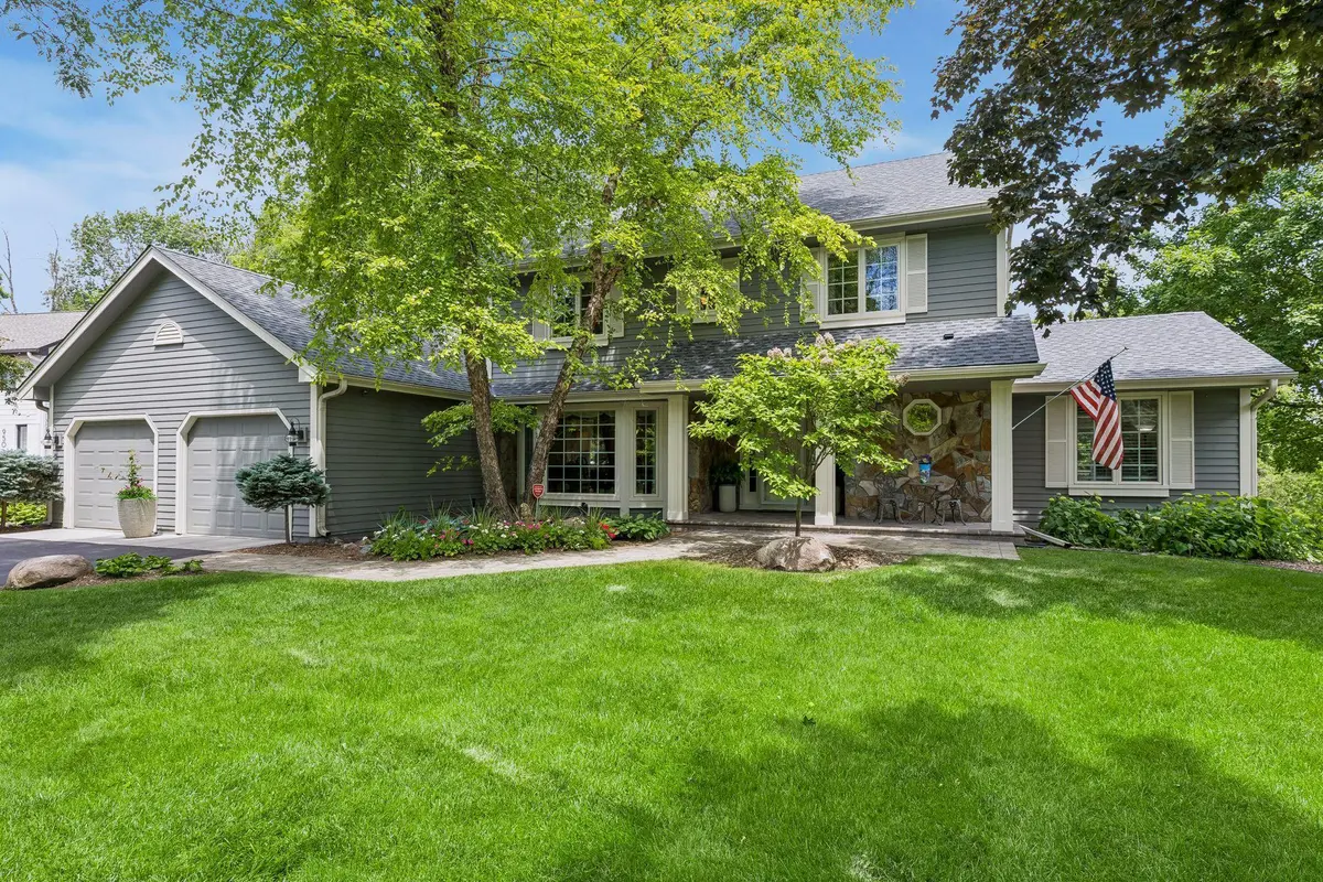 940 Brockton LN N, Plymouth, MN 55447