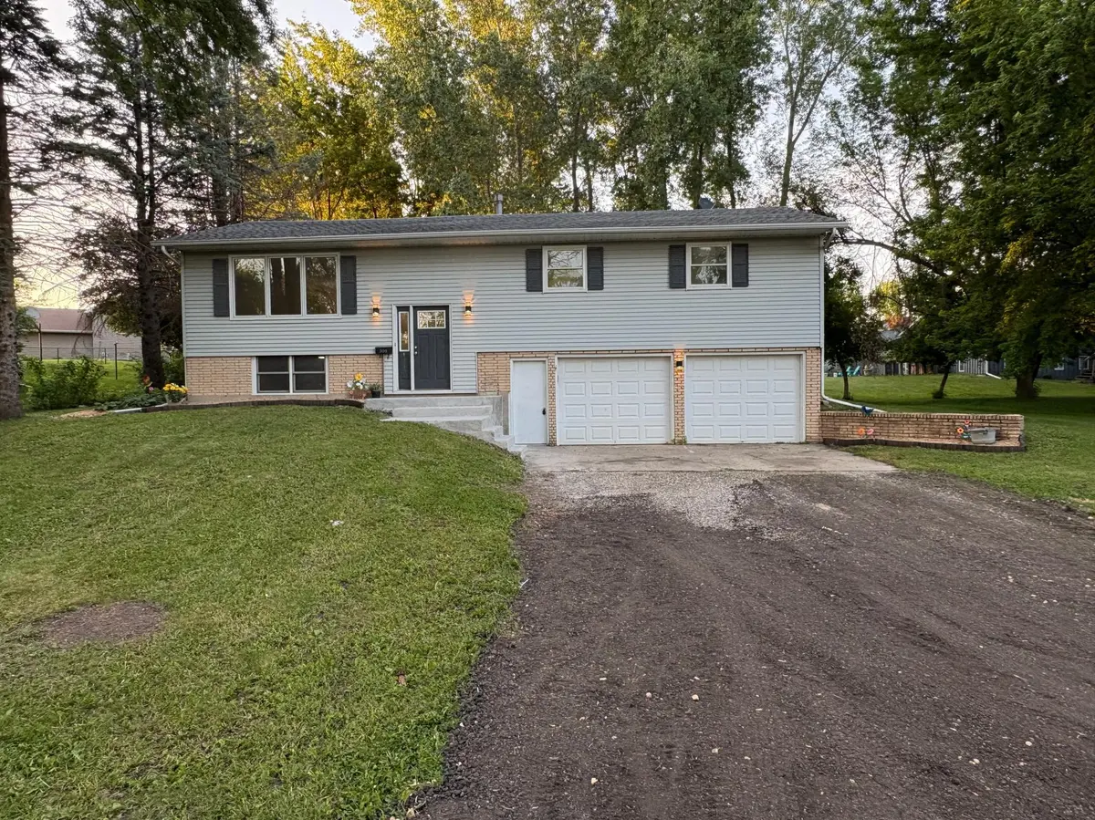 306 W North ST, Janesville, MN 56048