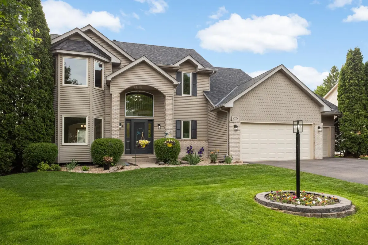 705 Granite DR, Eagan, MN 55123
