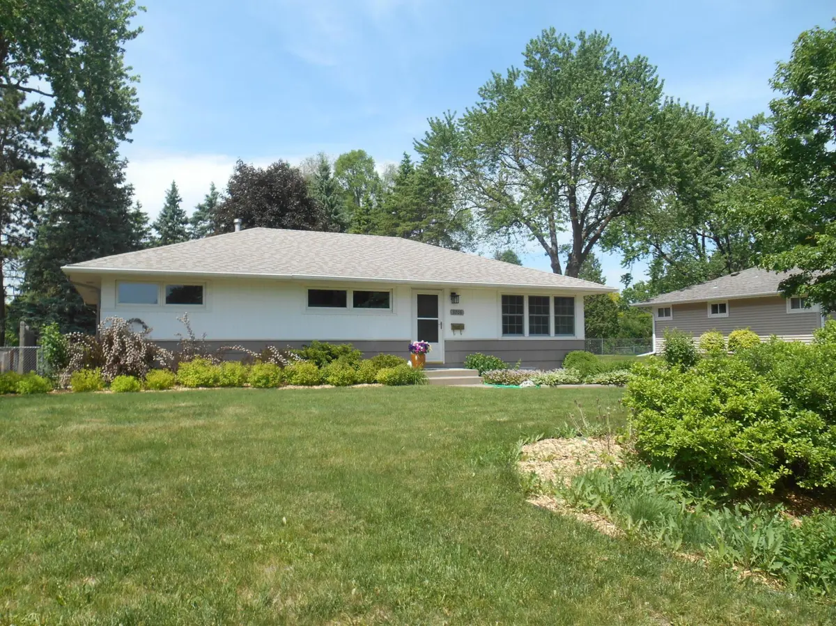 3208 Baillif PL, Bloomington, MN 55431
