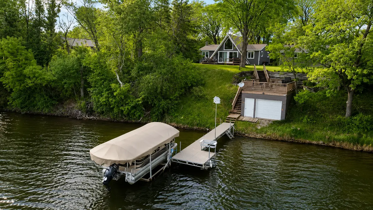 48130 Flicker LN, Ottertail, MN 56571