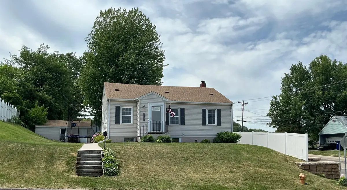 202 19th AVE S, South Saint Paul, MN 55075