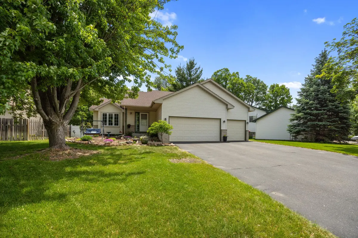 23617 Eidelweiss ST NW, Saint Francis, MN 55070