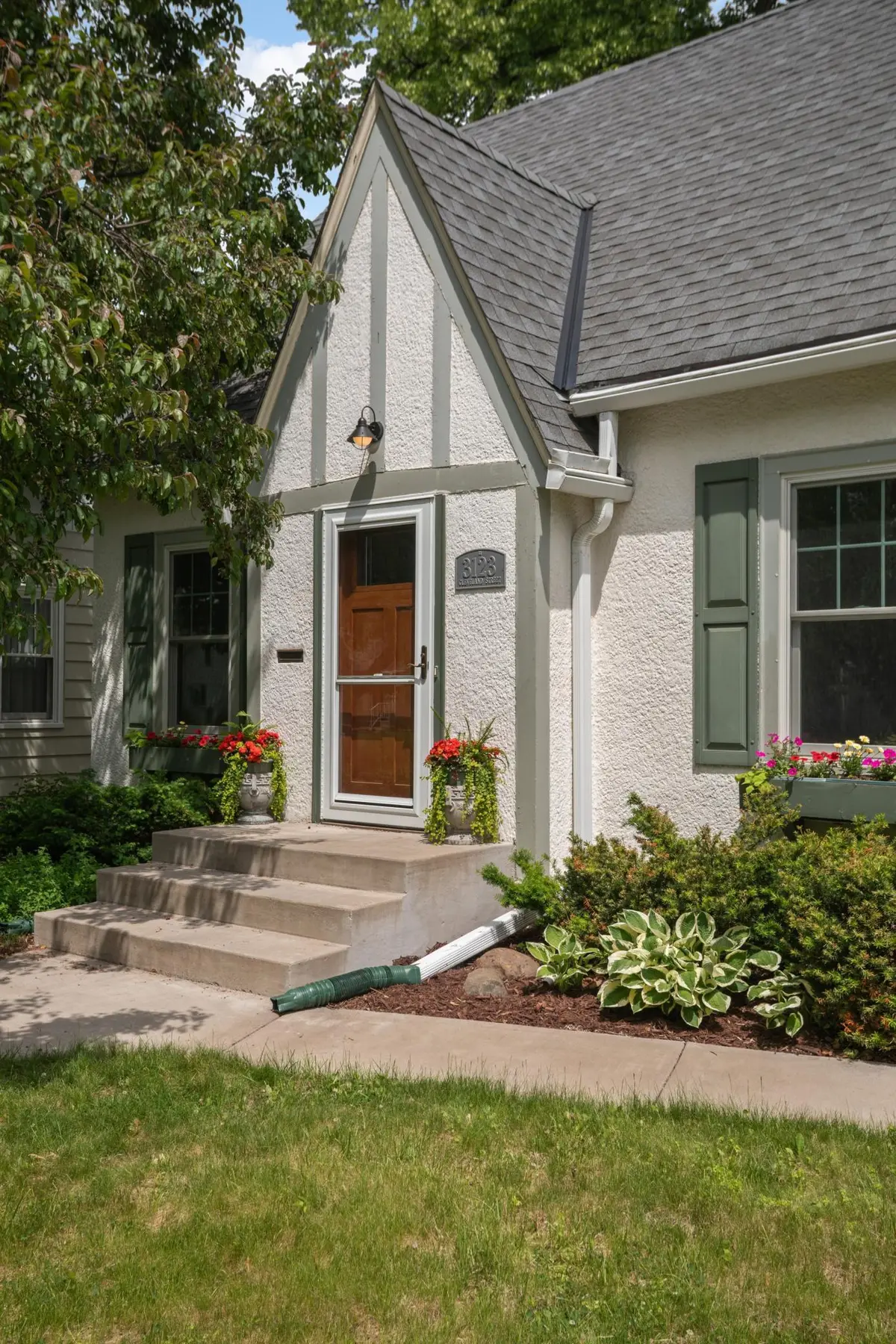3123 Cleveland ST NE, Minneapolis, MN 55418