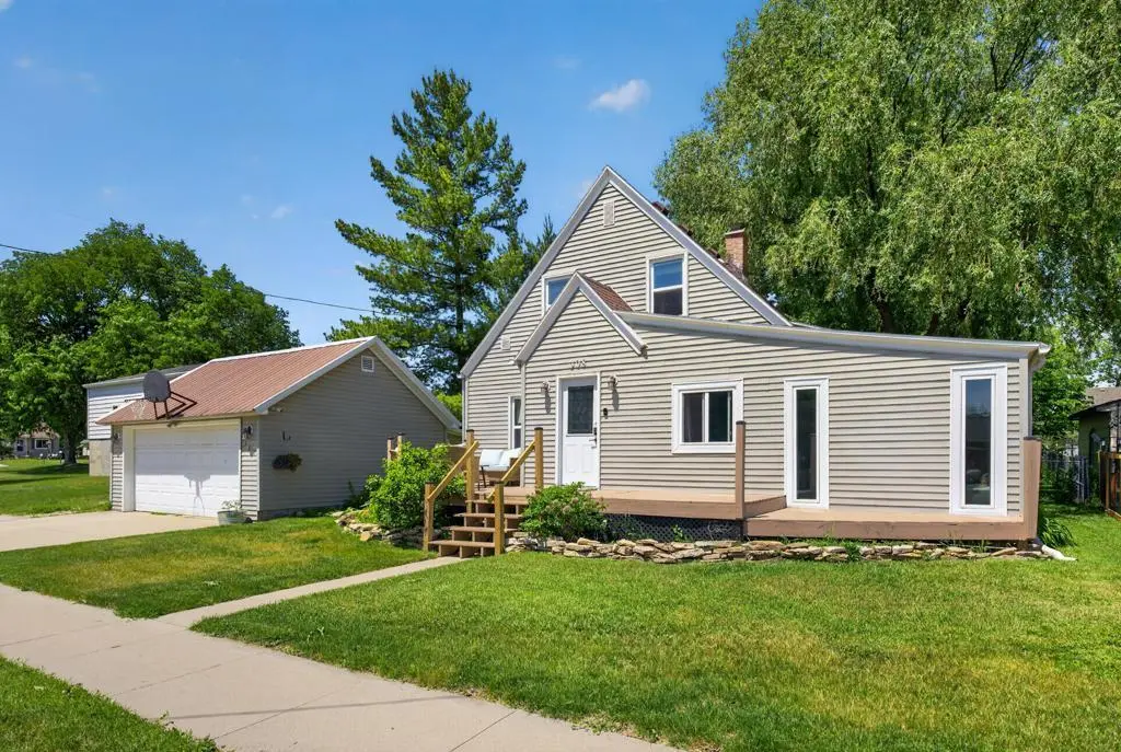 308 2nd ST NW, Pine Island, MN 55963