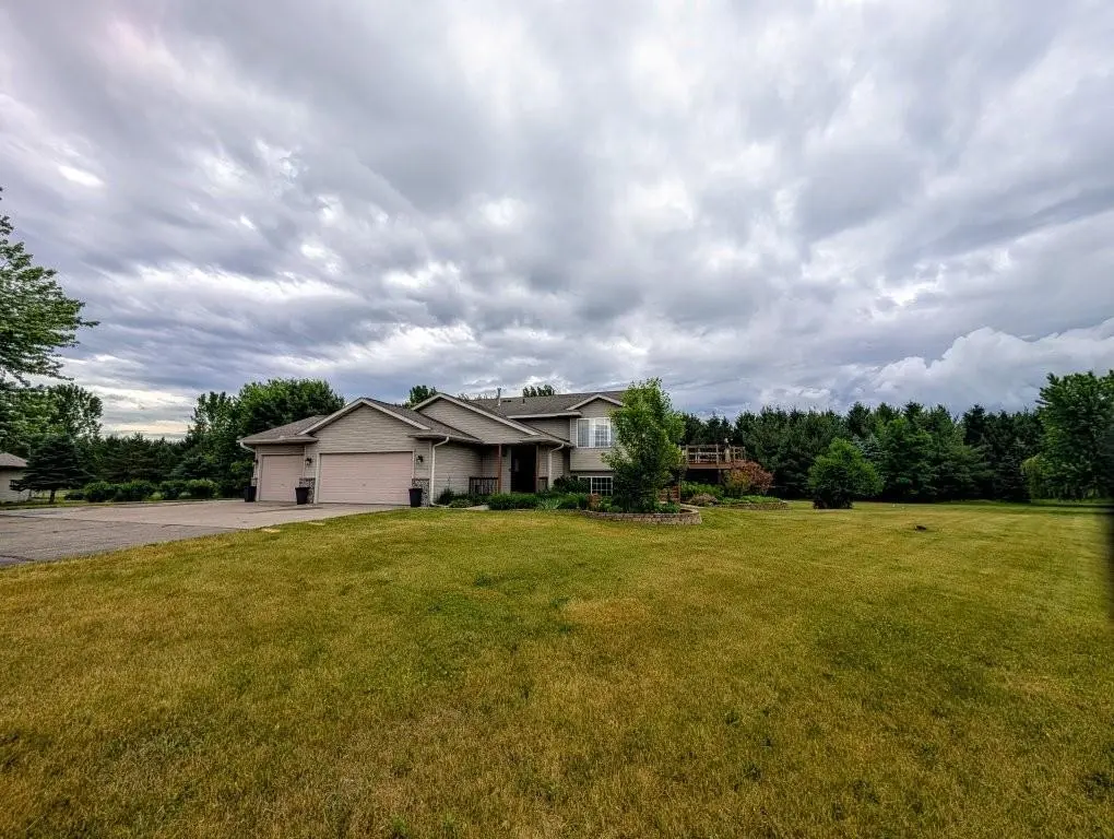 1472 111th ST, New Richmond, WI 54017
