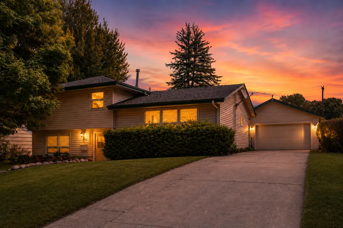 6751 Madison ST NE, Fridley, MN 55432
