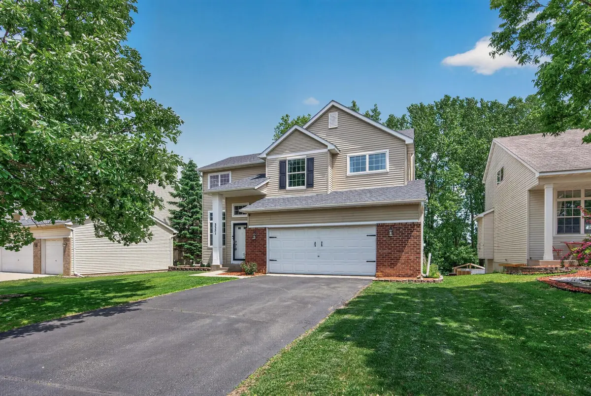 3351 N View LN, Woodbury, MN 55125