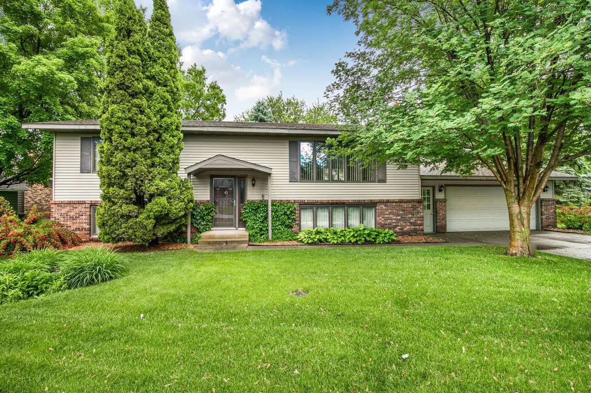 17336 Floral View CT, Cold Spring, MN 56320