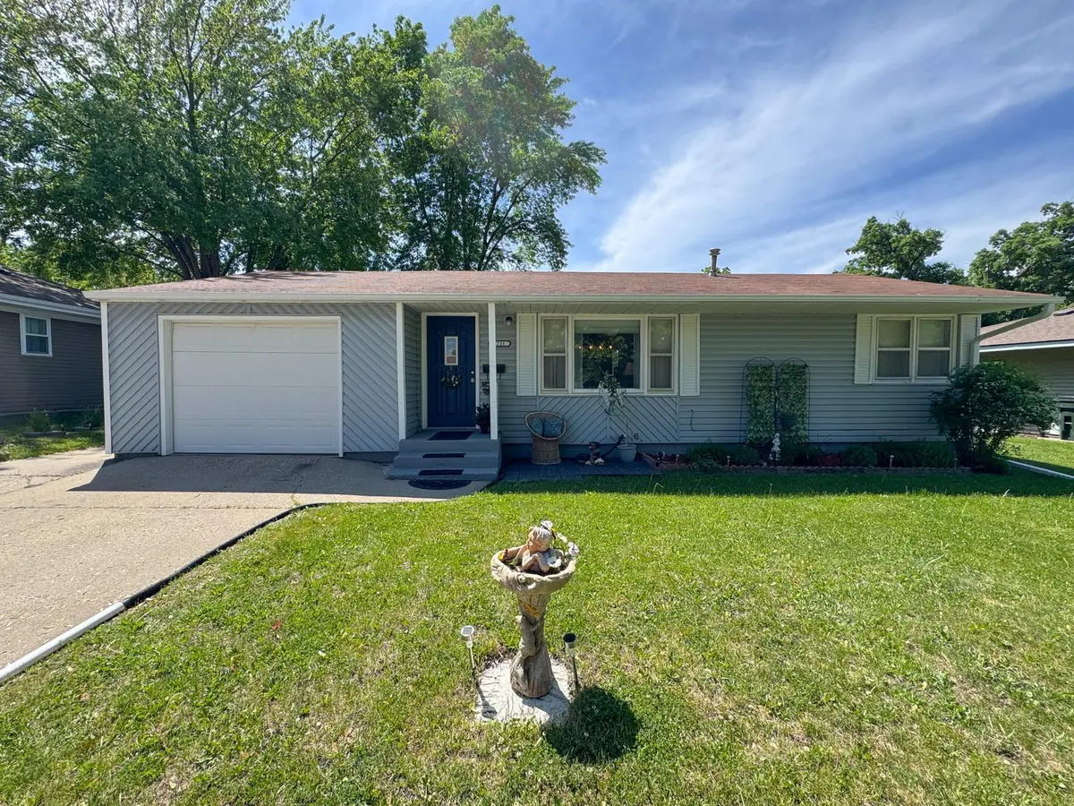 1231 N Baird AVE, Fergus Falls, MN 56537