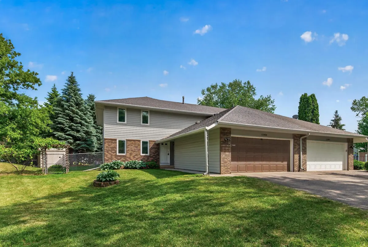 12405 Birnamwood CT, Burnsville, MN 55337
