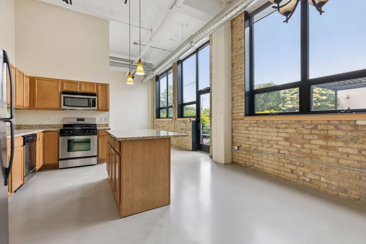 1701 Madison ST NE #101, Minneapolis, MN 55413
