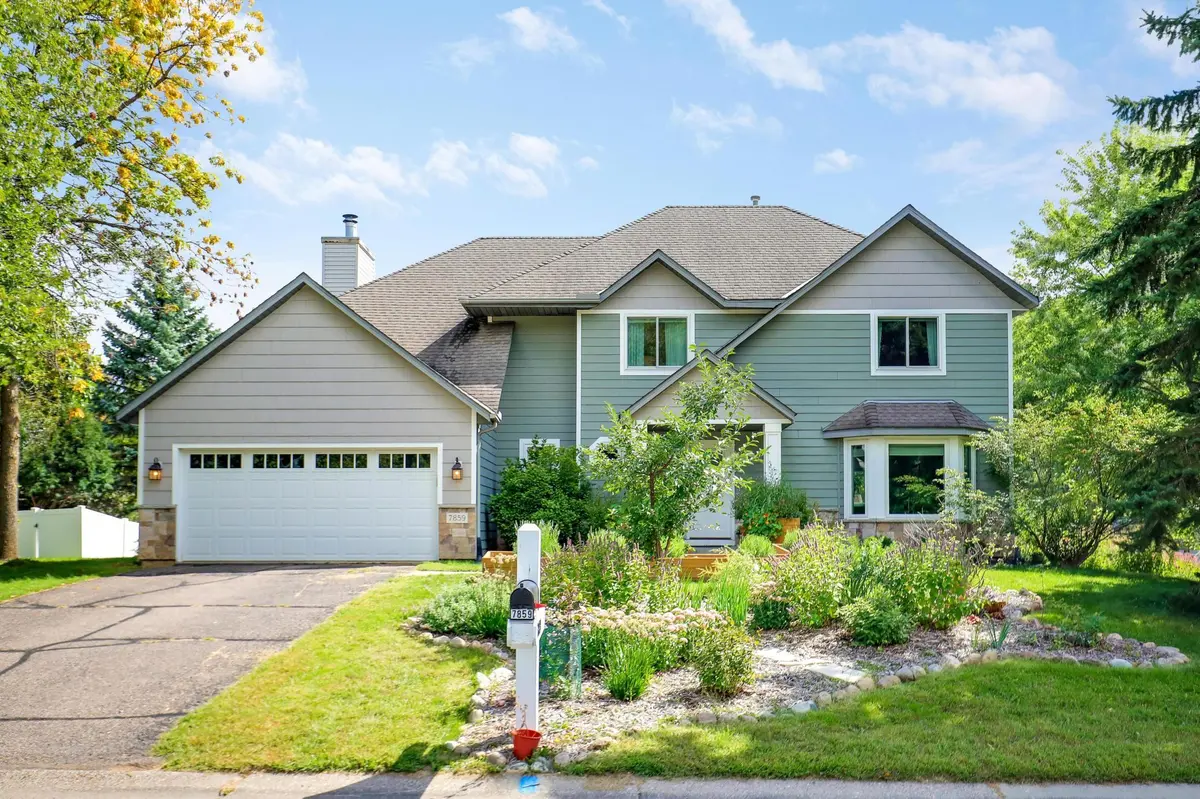 7859 Dover CV, Eden Prairie, MN 55347