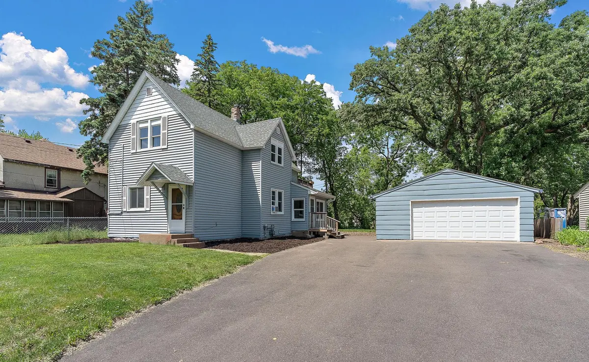 2219 Eldridge AVE E, North Saint Paul, MN 55109